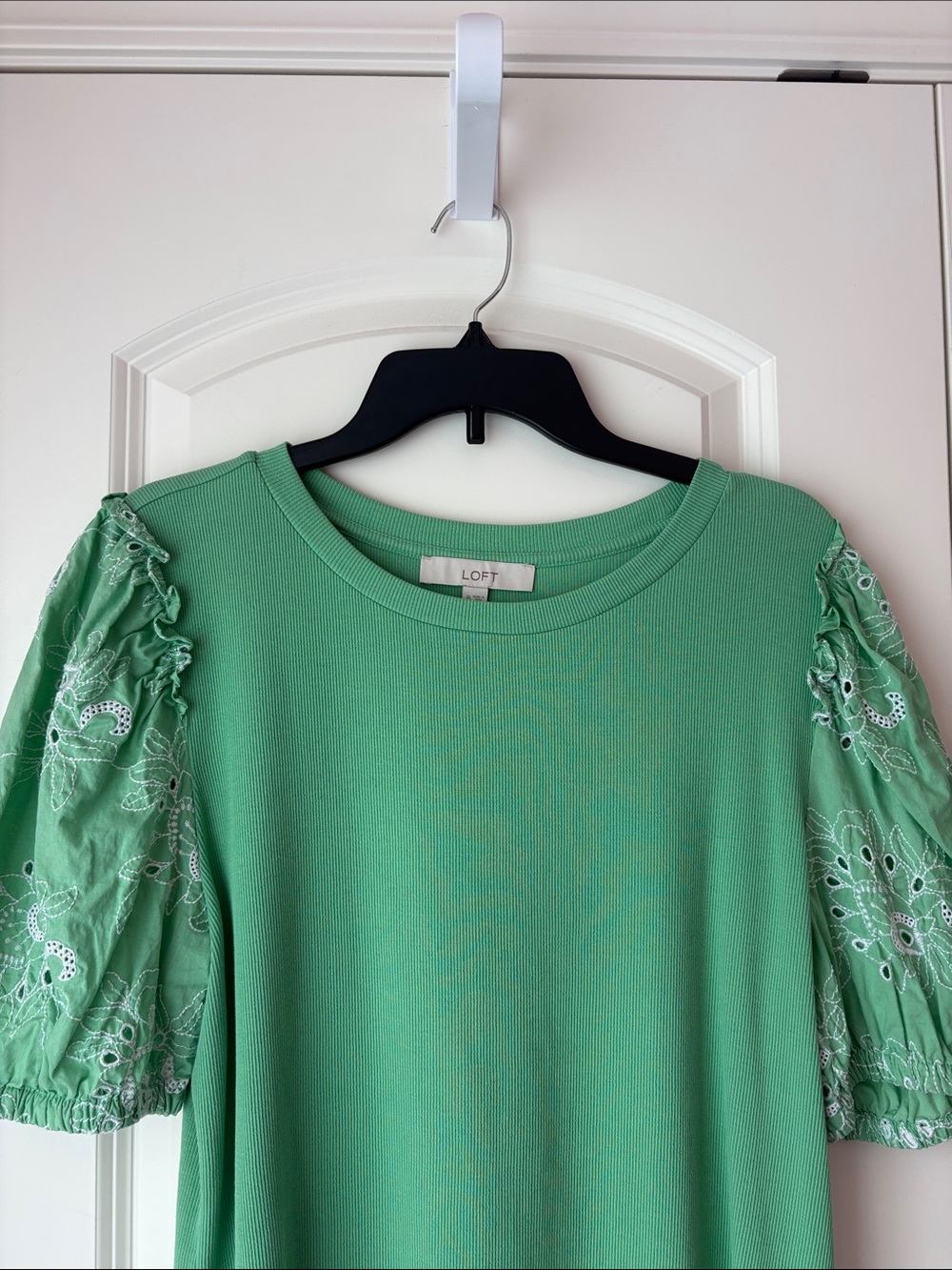 LOFT Mint Green Puff-Sleeve Eyelet Top Size XL - Picture 5 of 6
